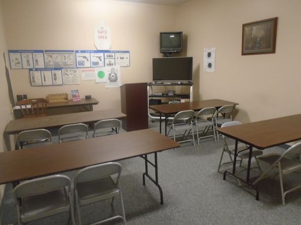 Siddens Indoor Shooting Range & Gun Sales: 10775 Buckhart Road, Rochester, IL 62563